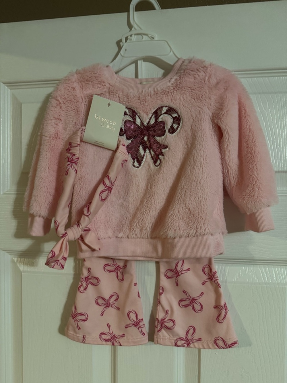 btween Pink Plush Candy Cane Bow Jogging Suite with Headband
